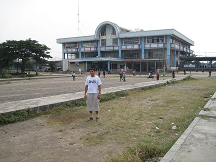 Depok Baru station